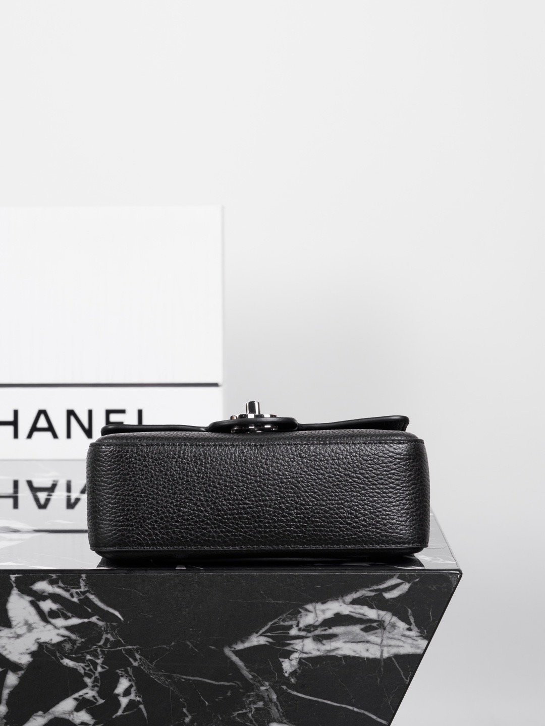 Ch@nel Mini Flap Bag, Grained Calfskin-13*20*6CM