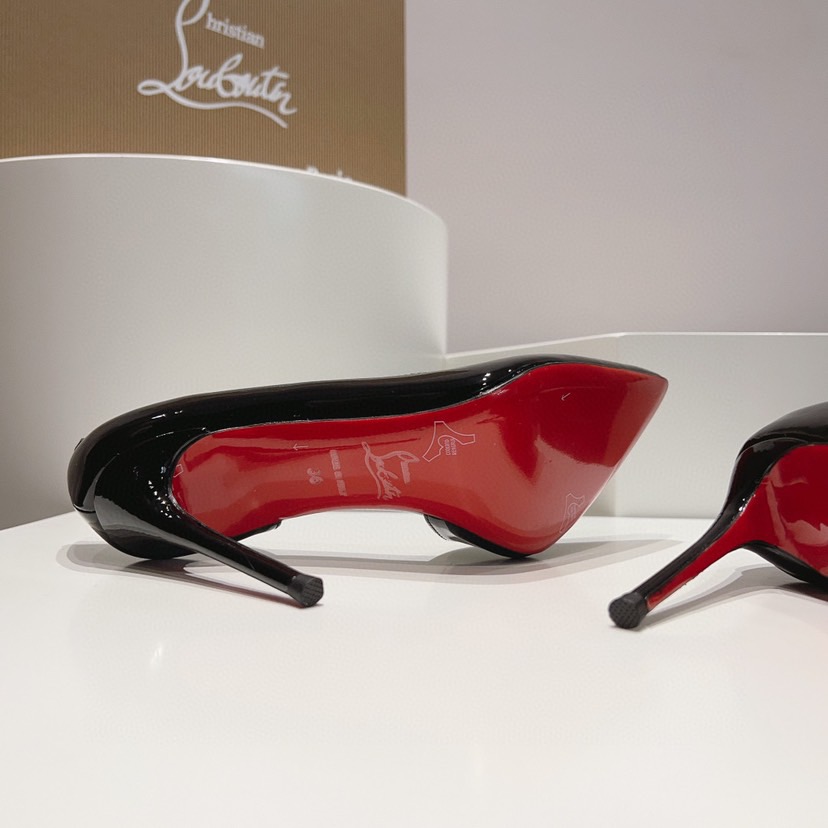 Chr1st1an louboutin heels