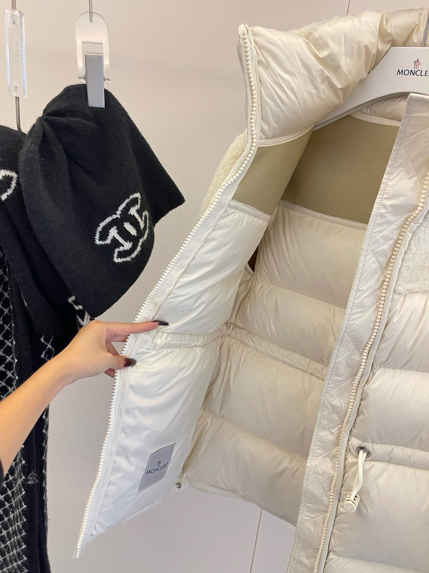 Monc1er Escaut Jacket
