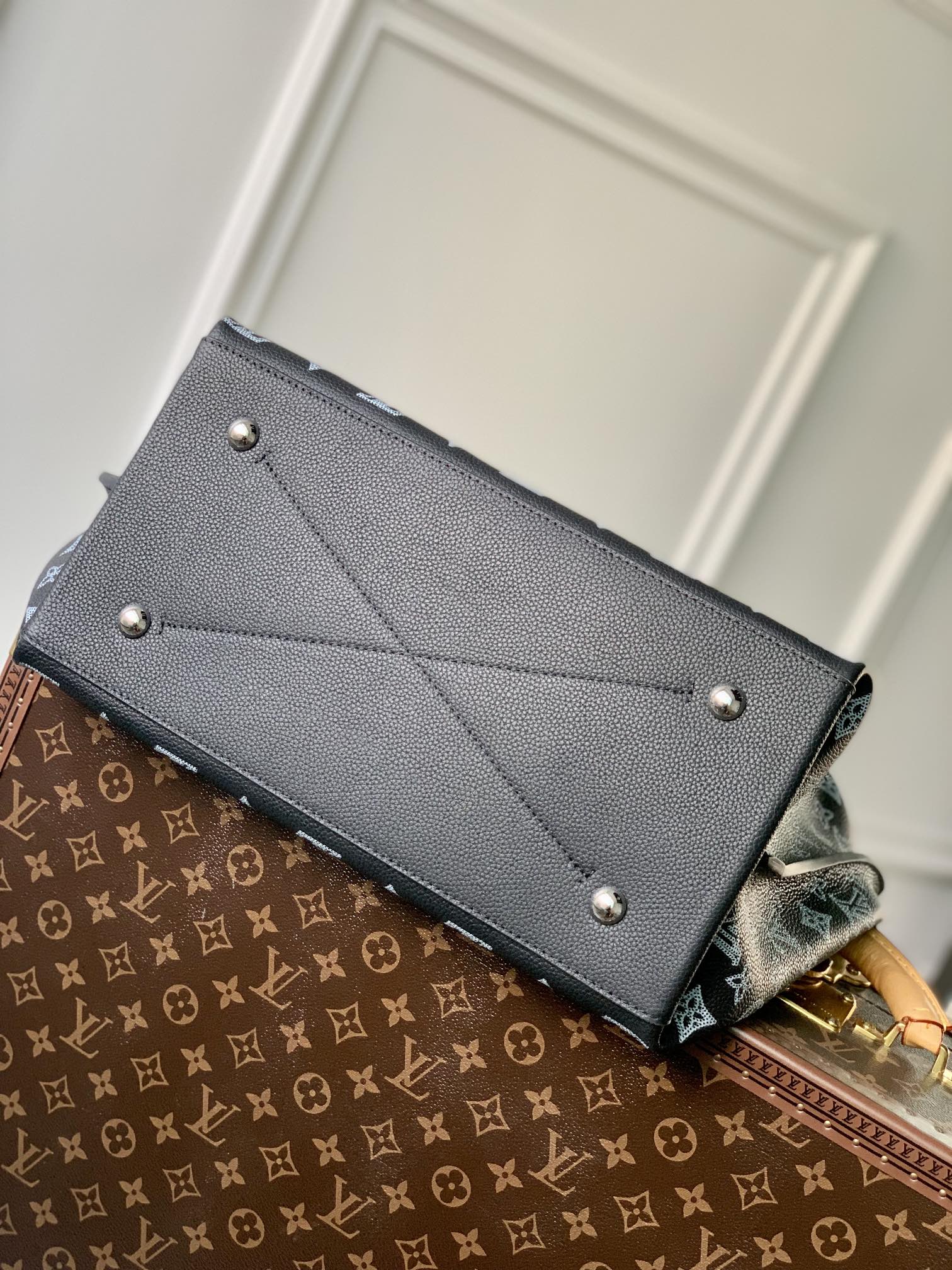 l0*is V*t0n carmel hobo bag-35*40*17cm