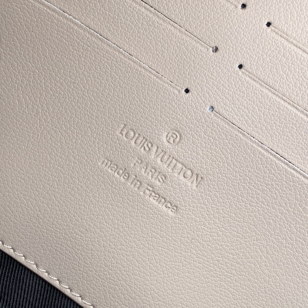 LV Soft Trunk Handbags-M45880-22.5 x 14.0 x 5CM