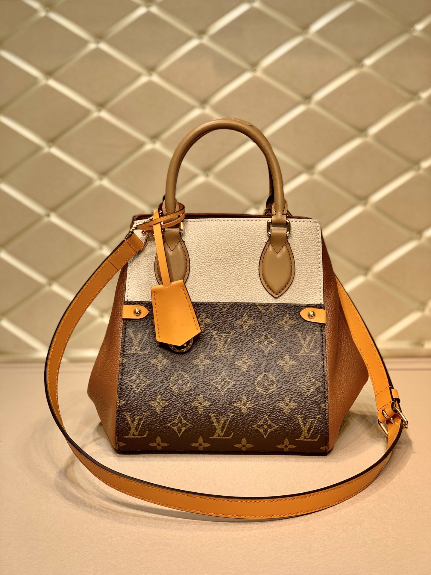 l0*is V*t0n fold tote bag-35*40*17cm