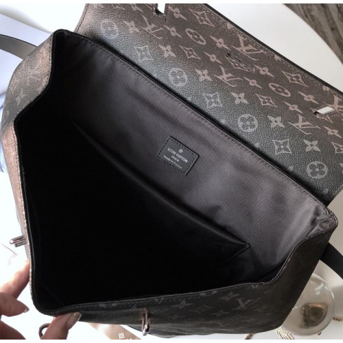 l0*is V*t0n steamber backpsck-32*45*16cm