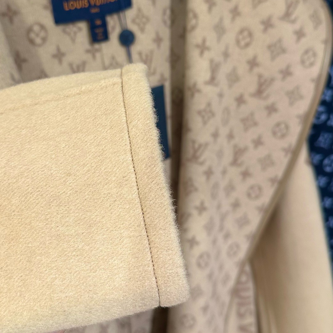 Lou*is Vuitt*on Wool Trench Coat