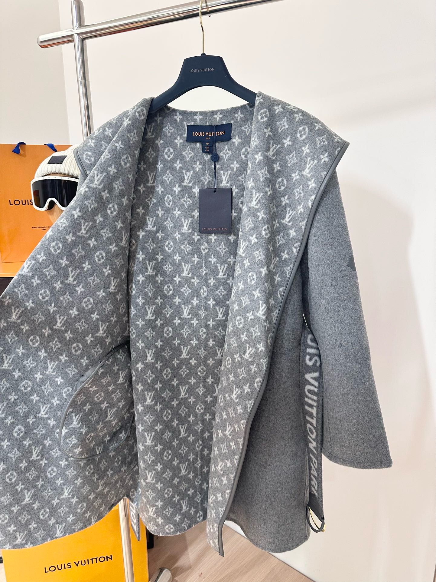 Lou*is Vuitt*on Wool Trench Coat