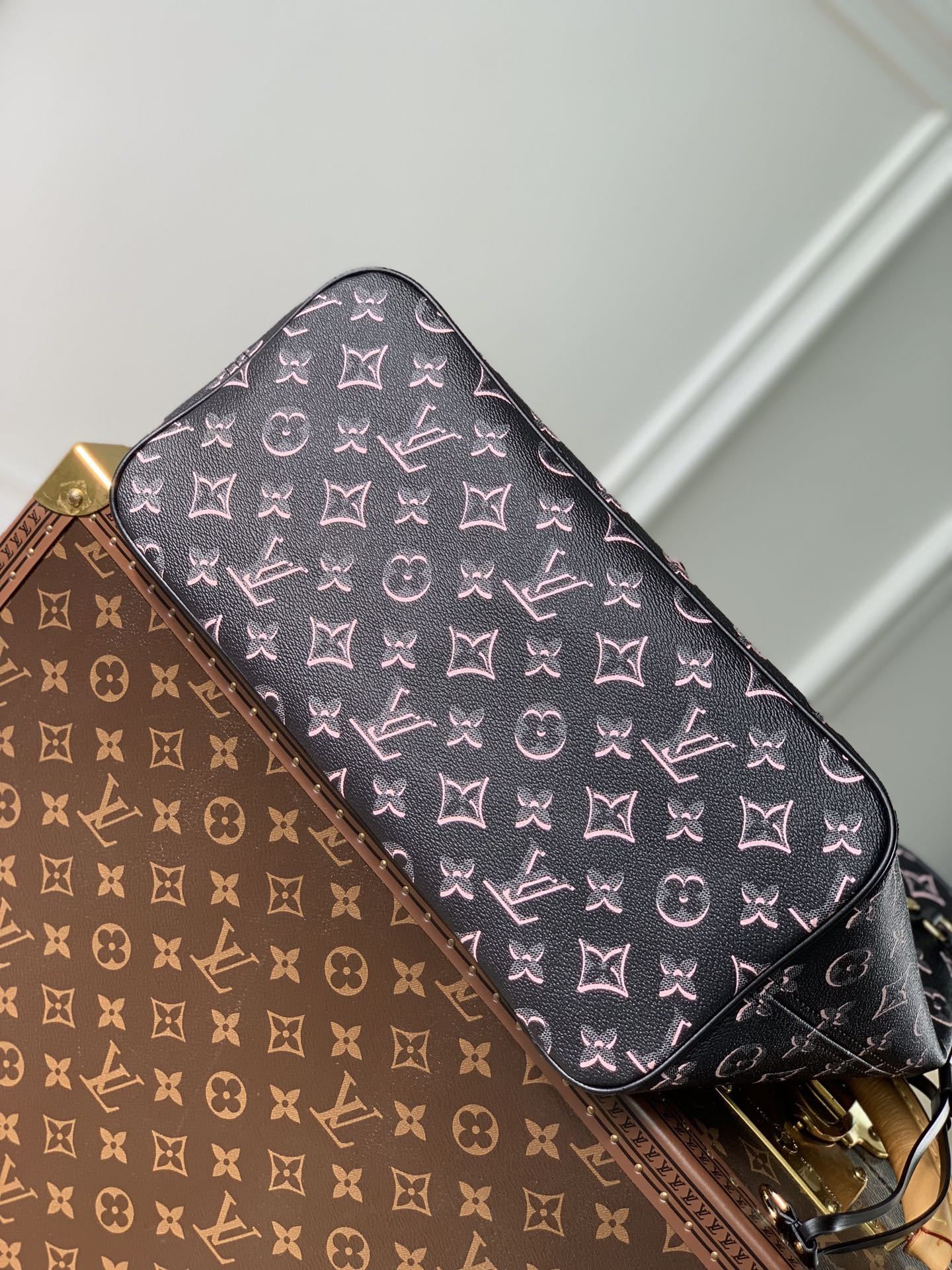 l0*is V*t0n neverfull m46102-32*29*17cm