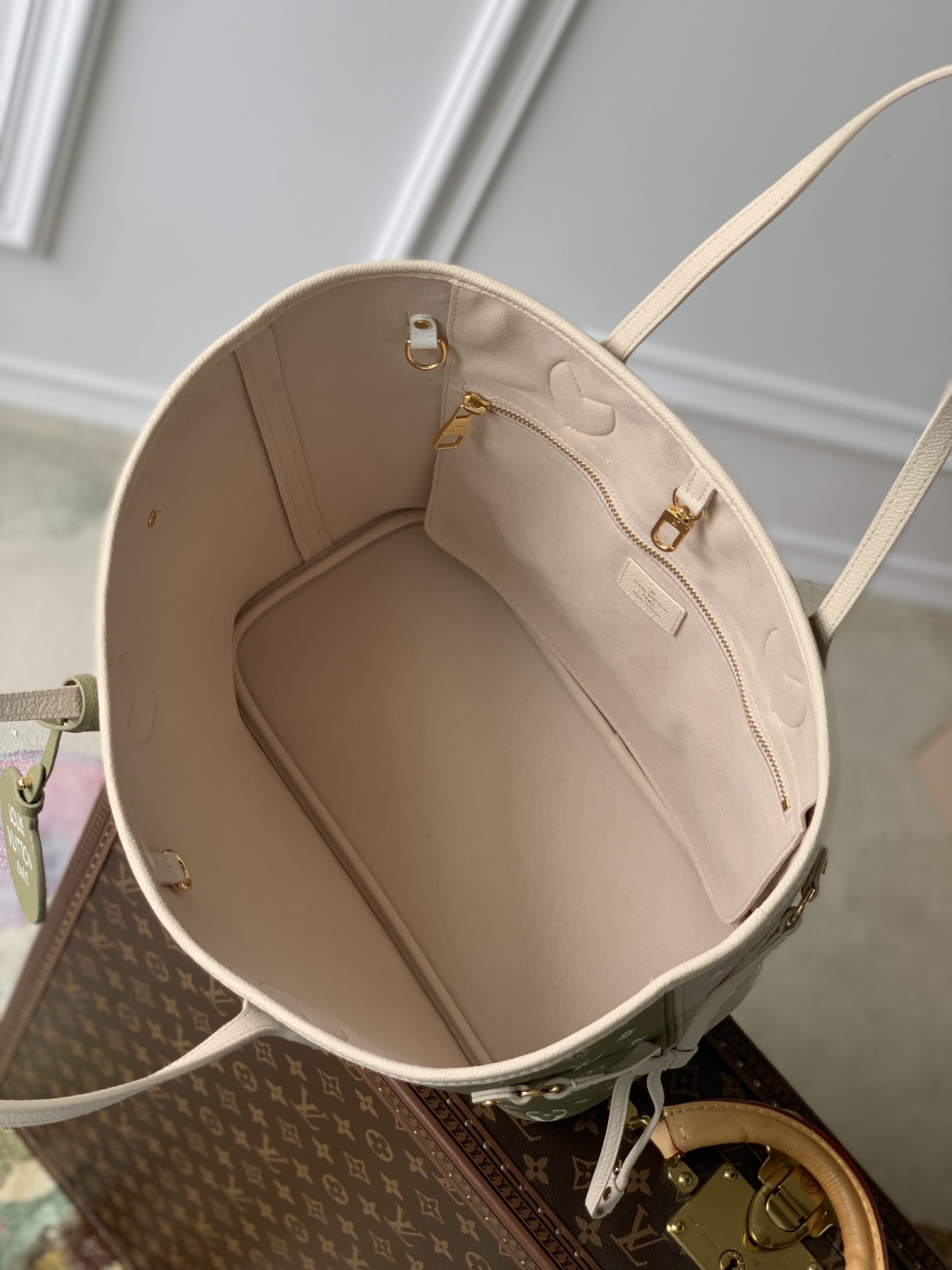 l0*is V*t0n neverfull m46102-32*29*17cm