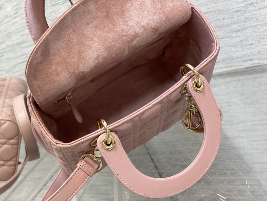 lady D*or handle bag-24cm