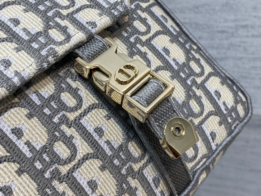 D*or camp bag-28*12*23cm