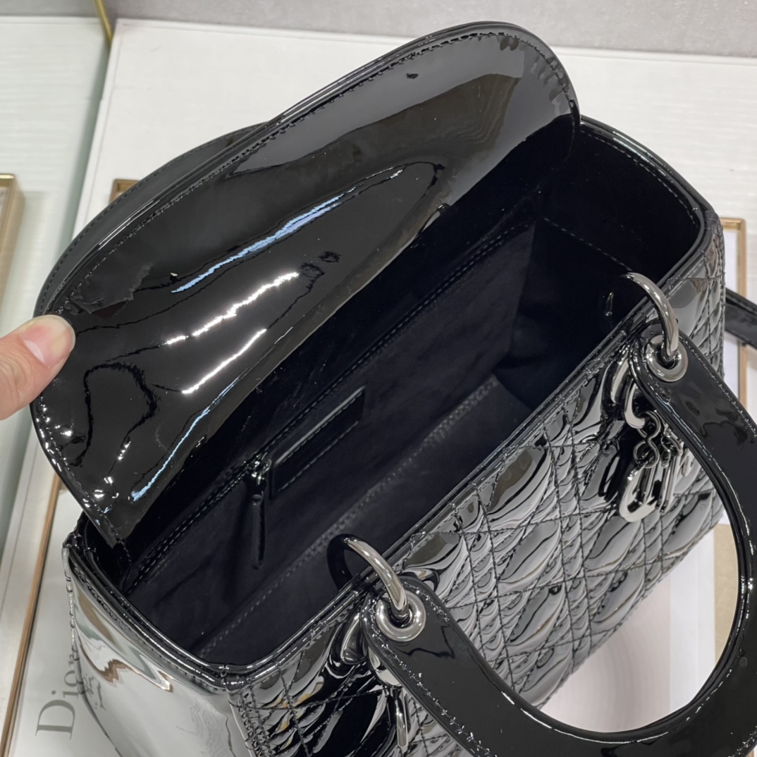 lady D*or handle bags