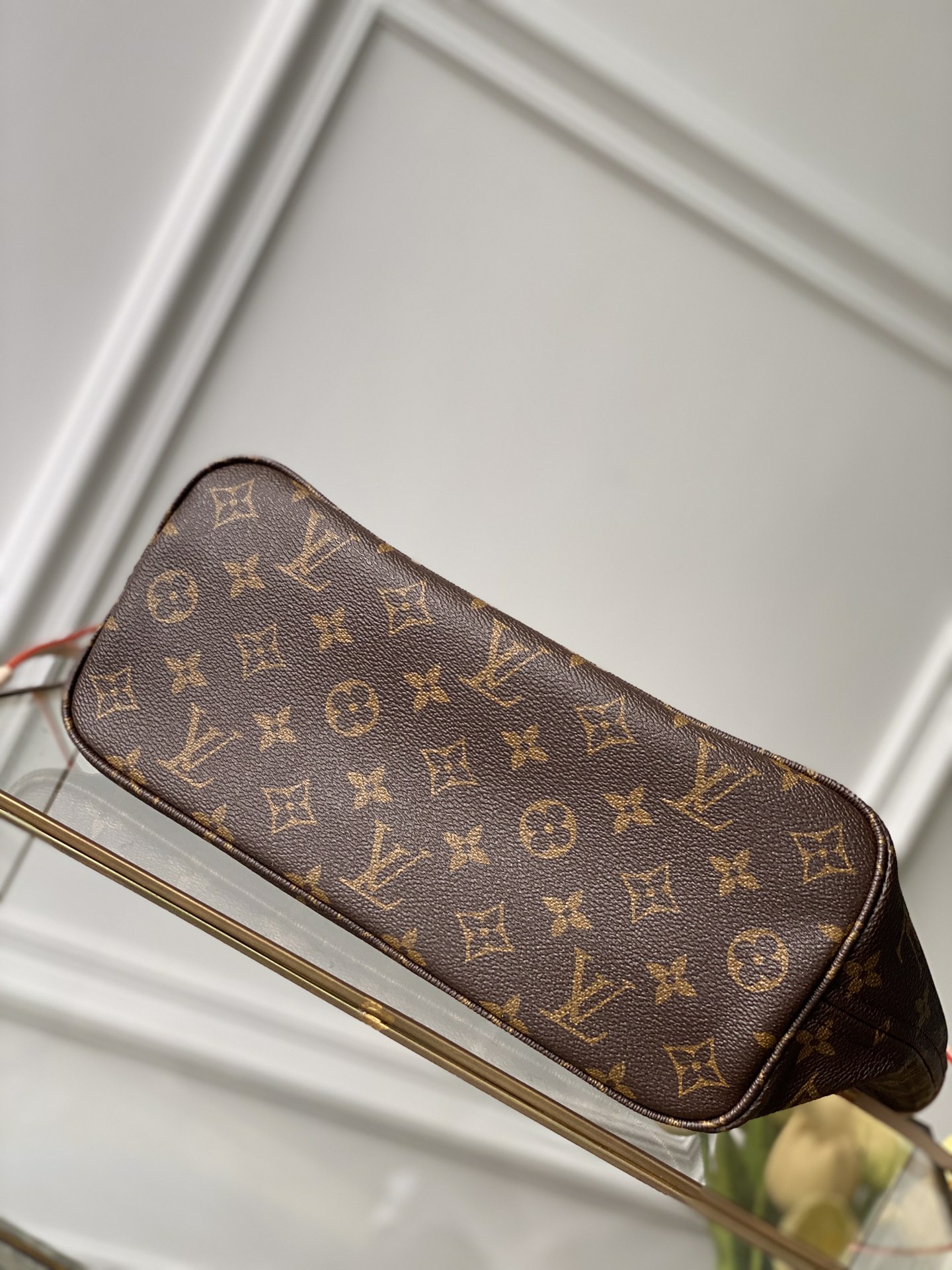 l0*is V*t0n neverfull pm -29×21×12cm