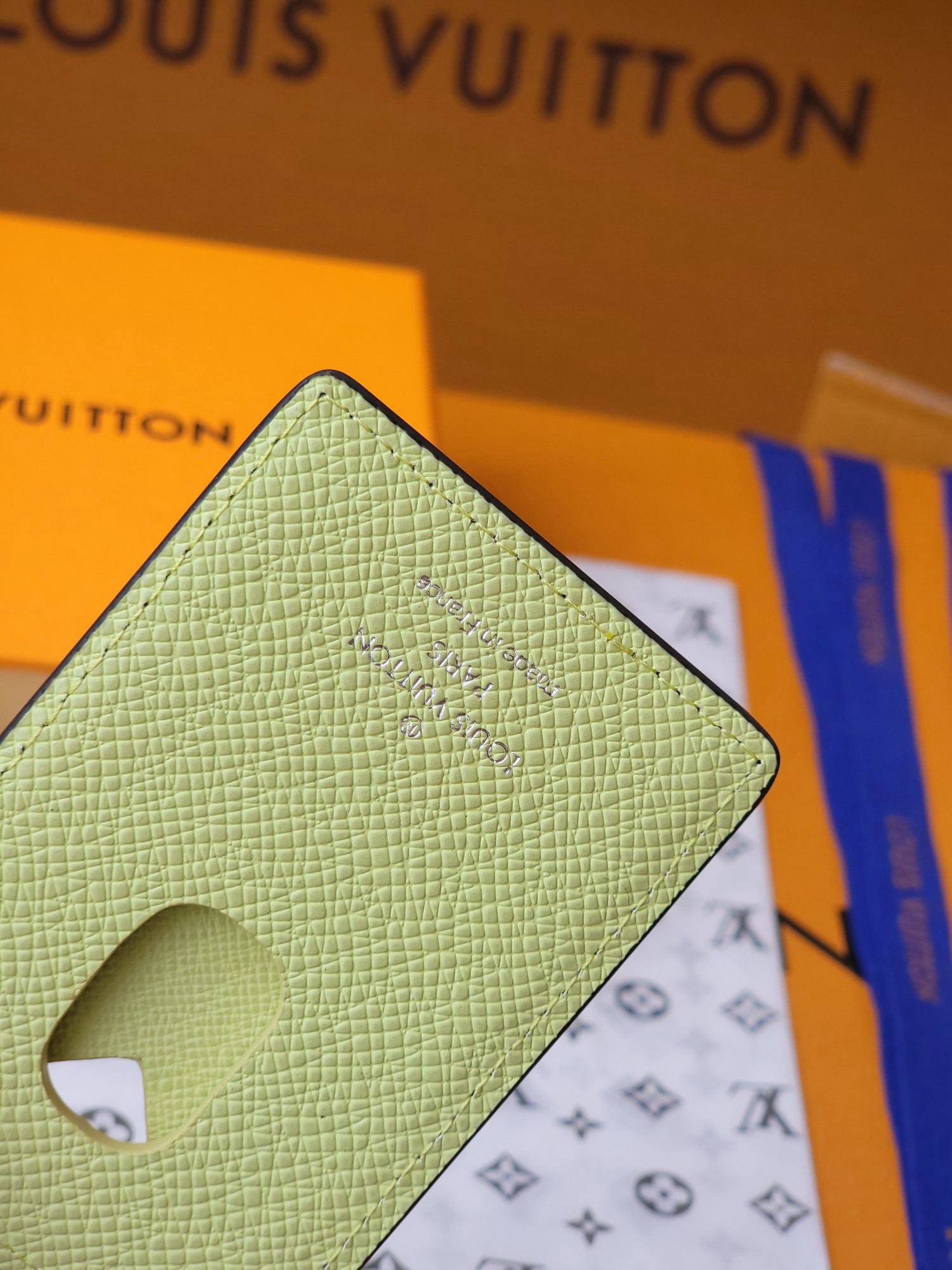 l0vis Vvtt0n card holder-9.5 x 0.5 x 6.5cm