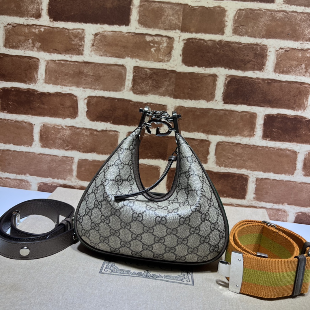 G*u*i attache small shoulder bag-23*22*5cm