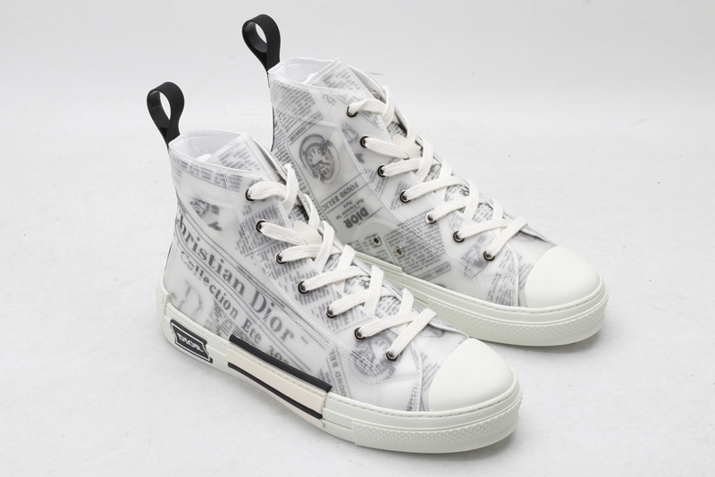 D*or high-top sneakers