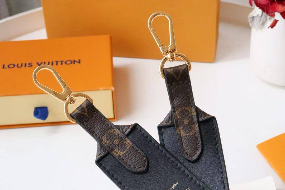 L0vis Vvtt0n Straps