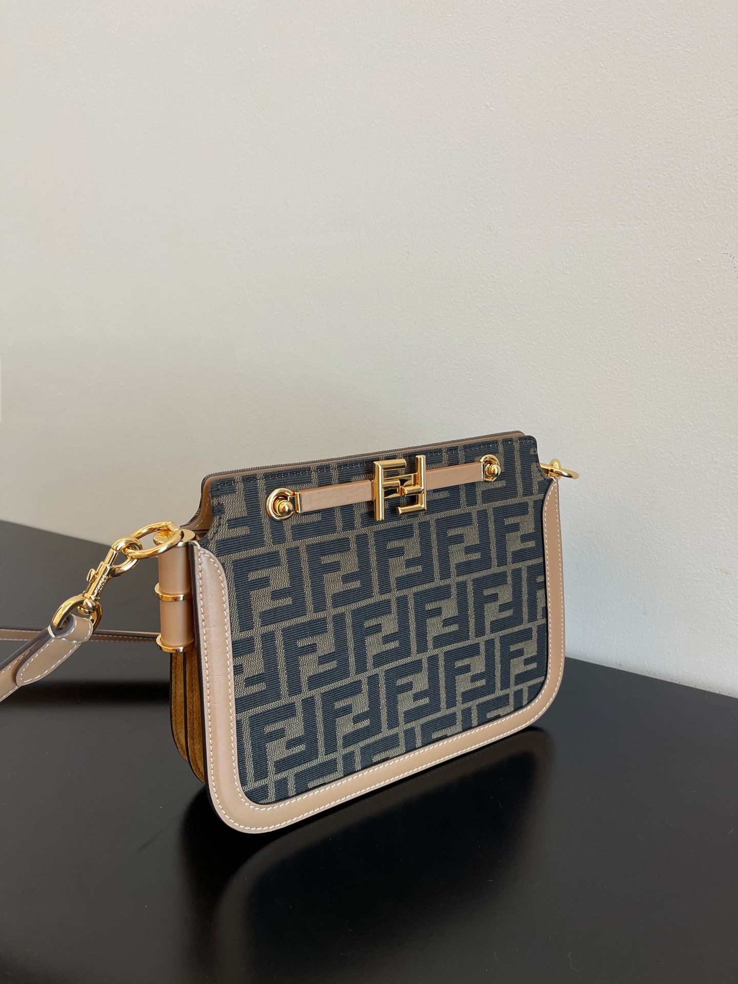 F**di touch handbags-26.5*19*10cm