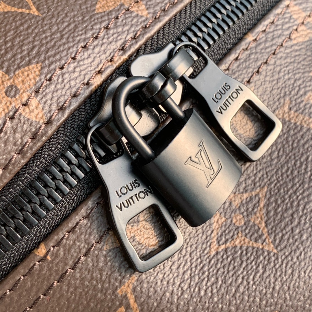 l0*is V*t0n keepall 50