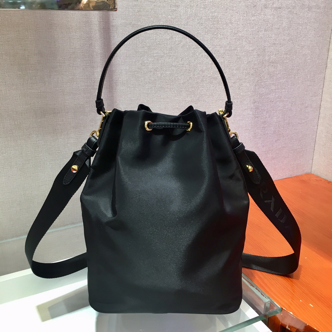 Pra*a backpack 1bh097-26x20.5x13cm