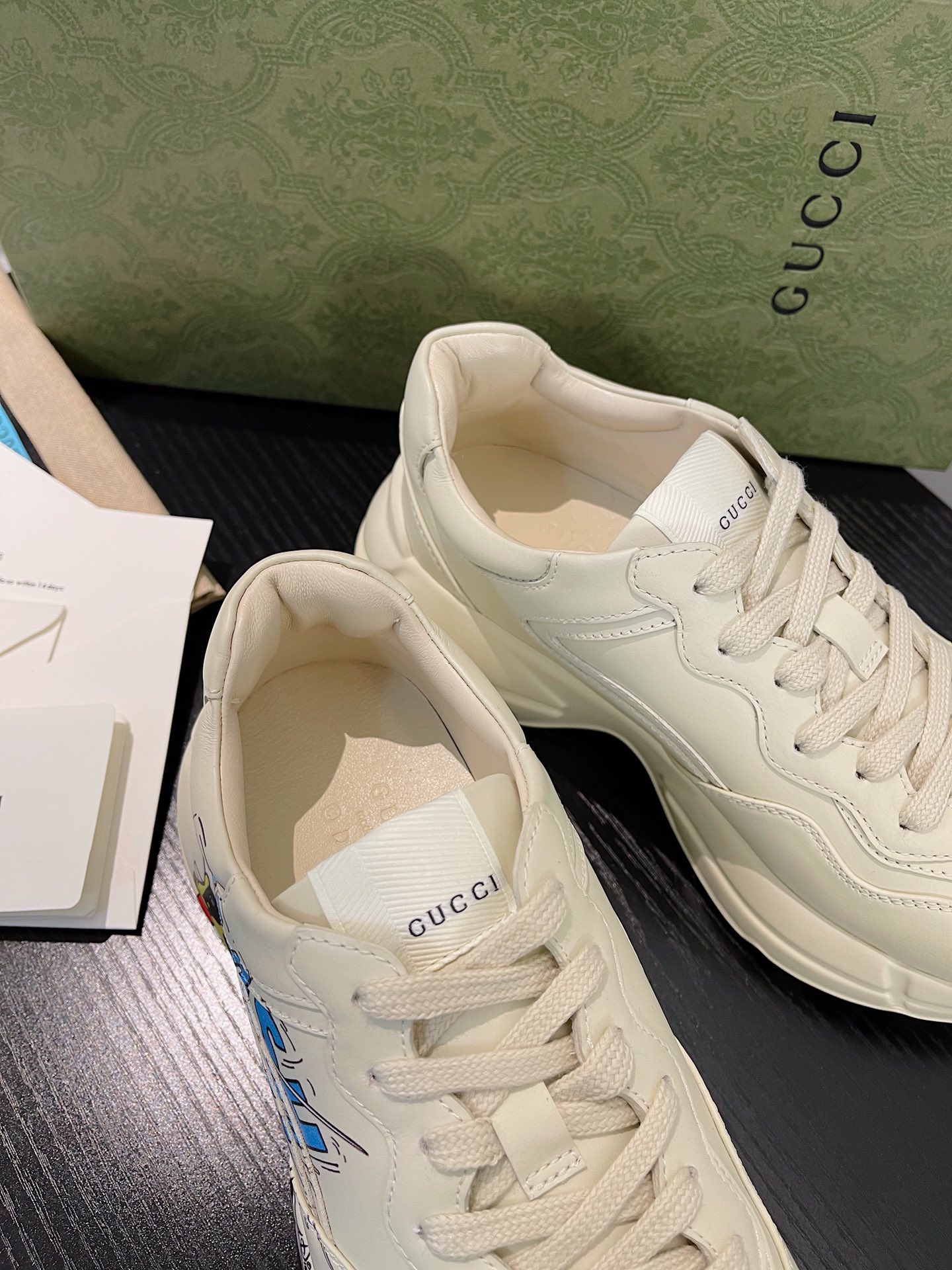 G*u*i rhyton leather sneaker