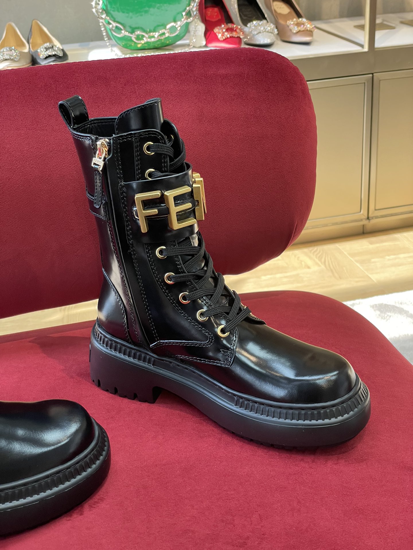 F**di boots