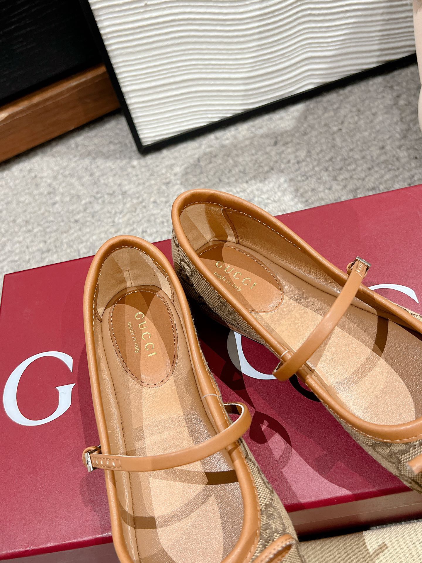 Gvc*1 loafers