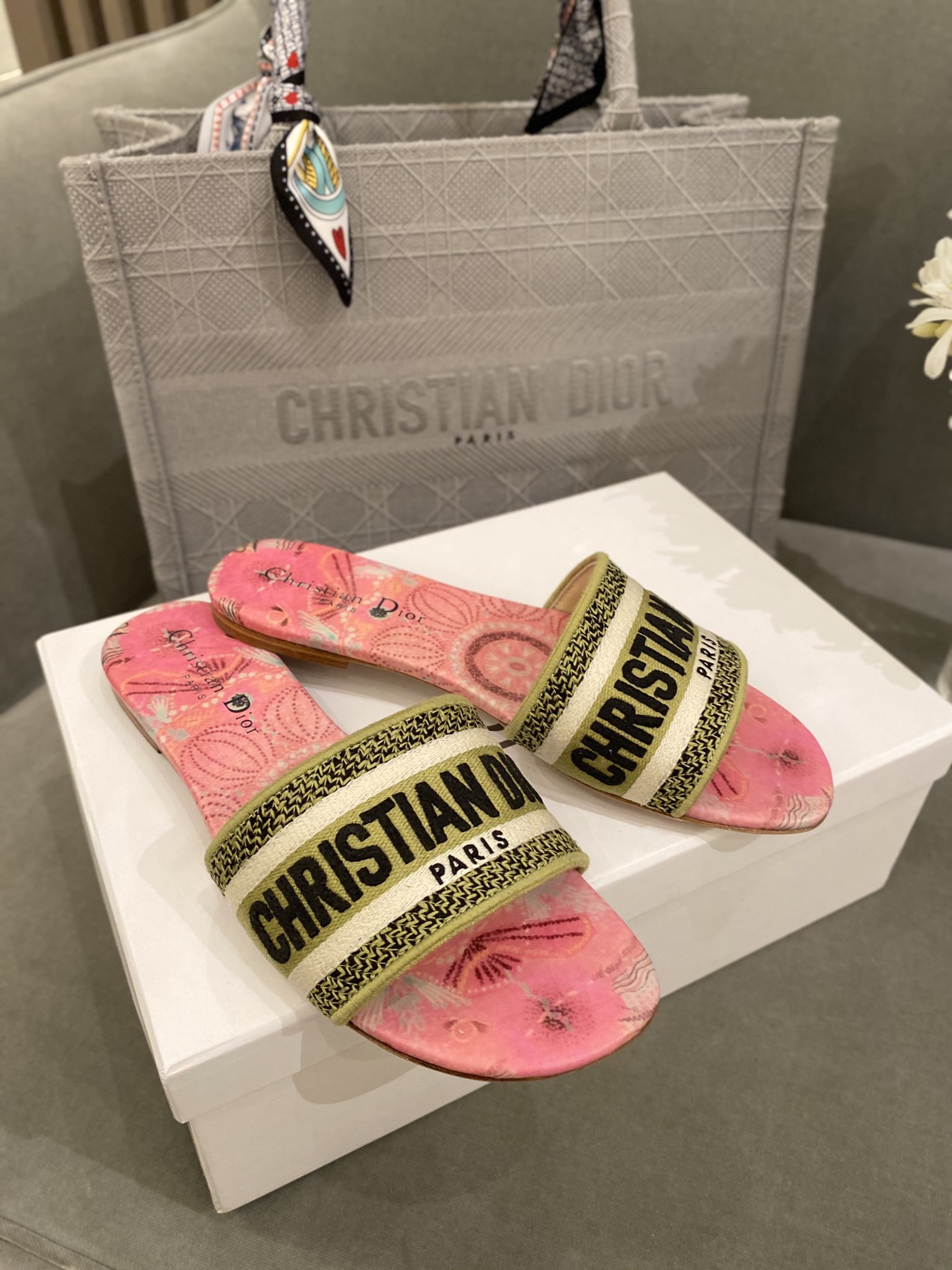 D*or slippers
