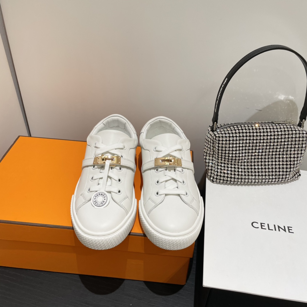 H**mes sneakers