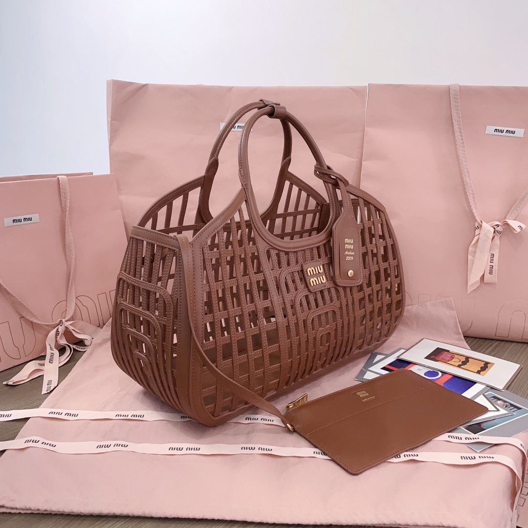 M1um1u wander bag-40x21 x 15.5cm