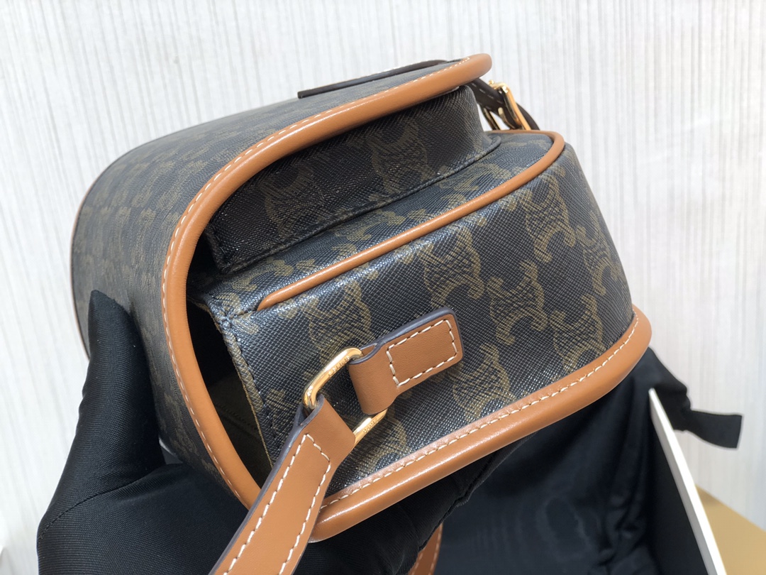 Celin Folco Triomphe Bag-18 X 17 X 6.CM
