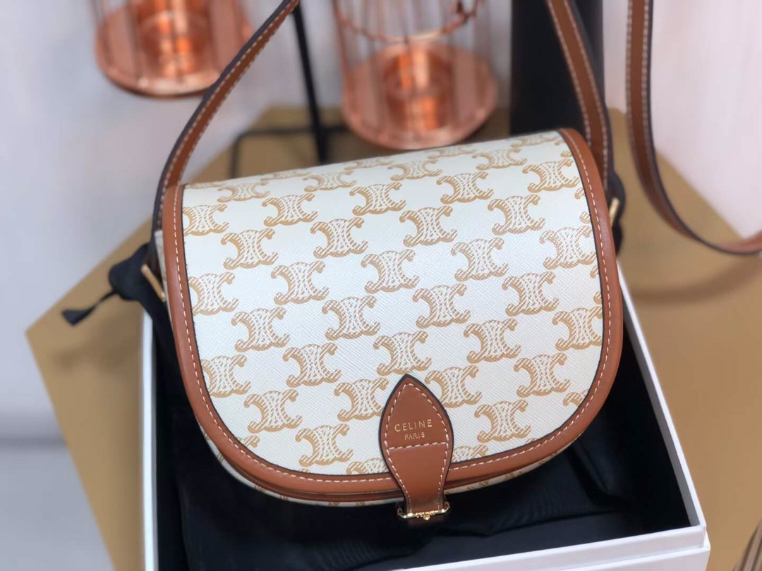 Celin Folco Triomphe Bag-18 X 17 X 6.CM