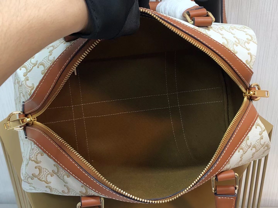 Celin Triomphe Handbags -31*21*17CM