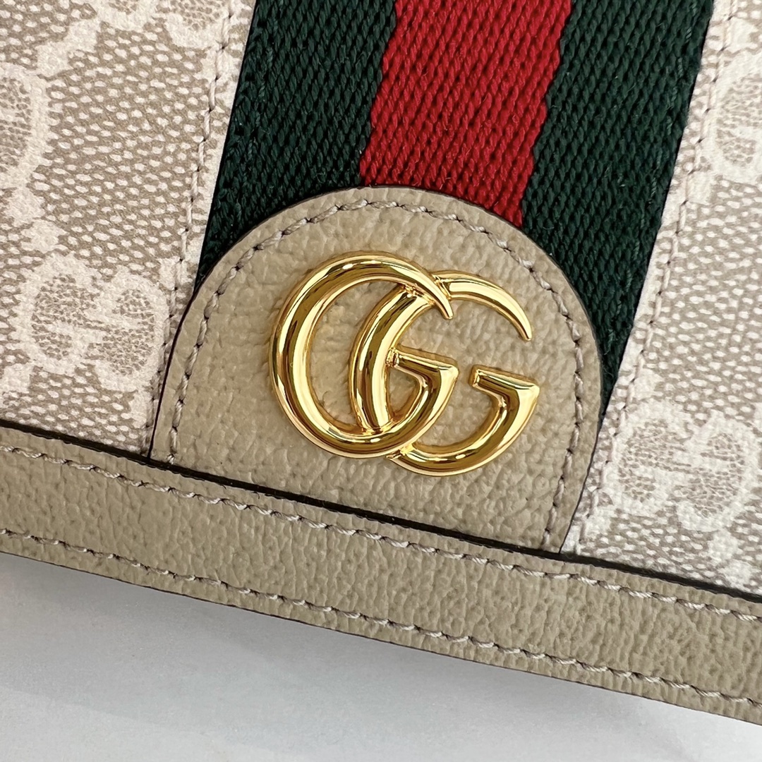 G*u*i wallet-11x8.5x3cm