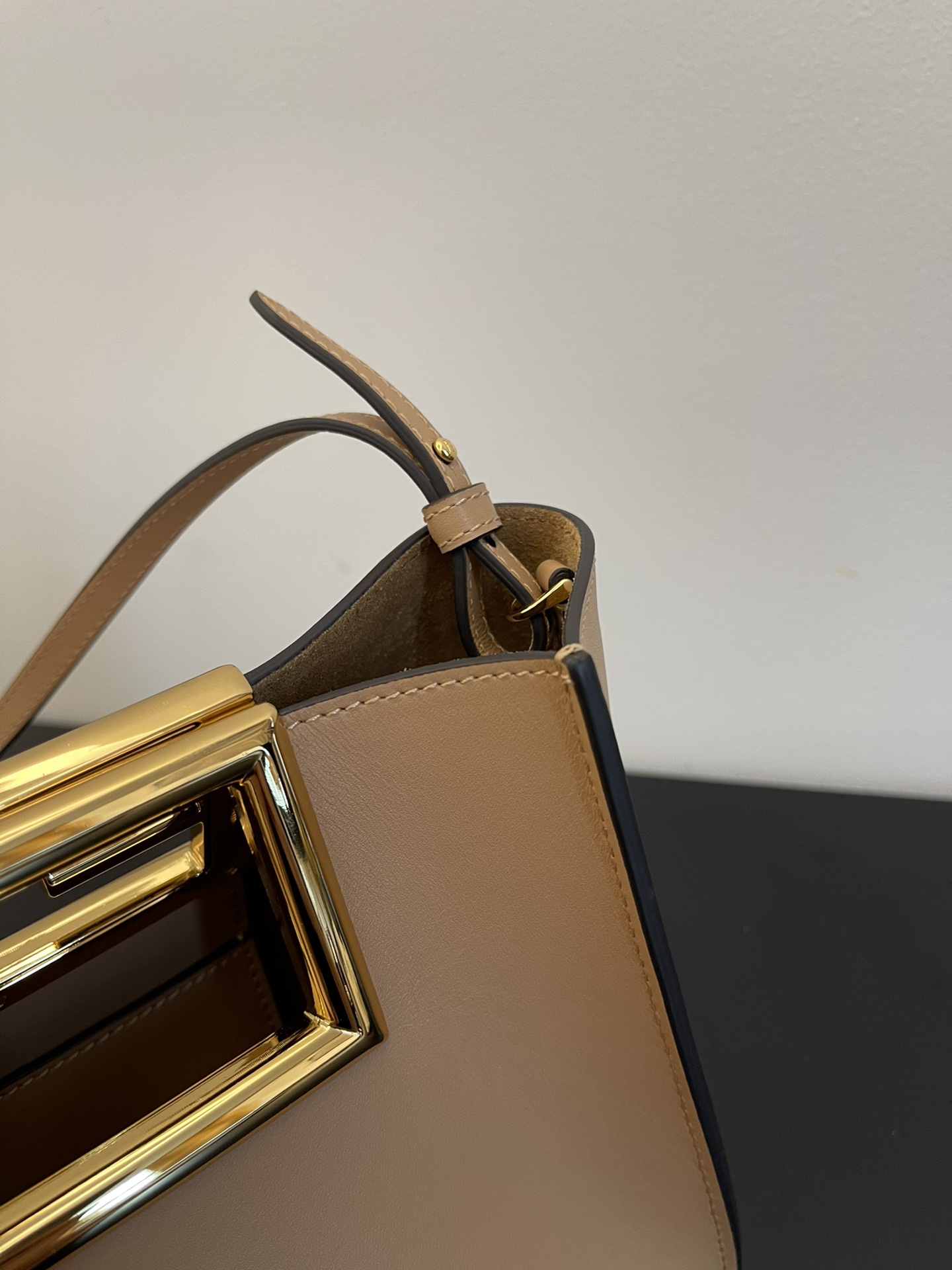 F**di way handbags-23×7×18cm