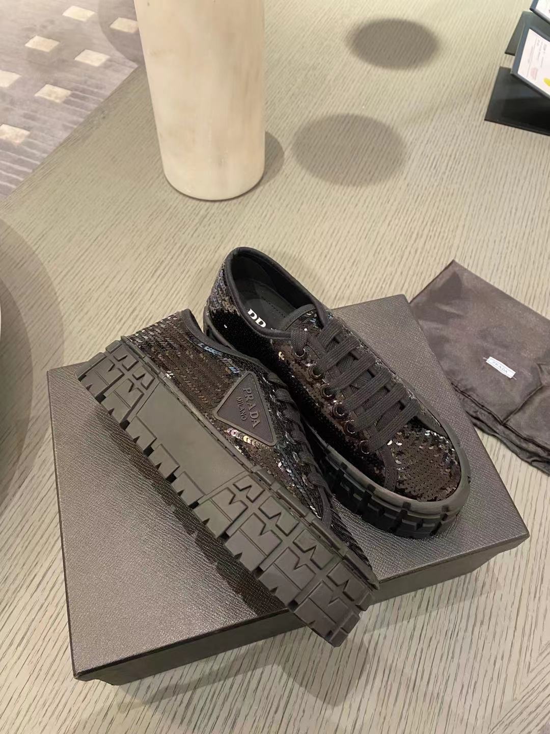Pra*a boots 2022ss