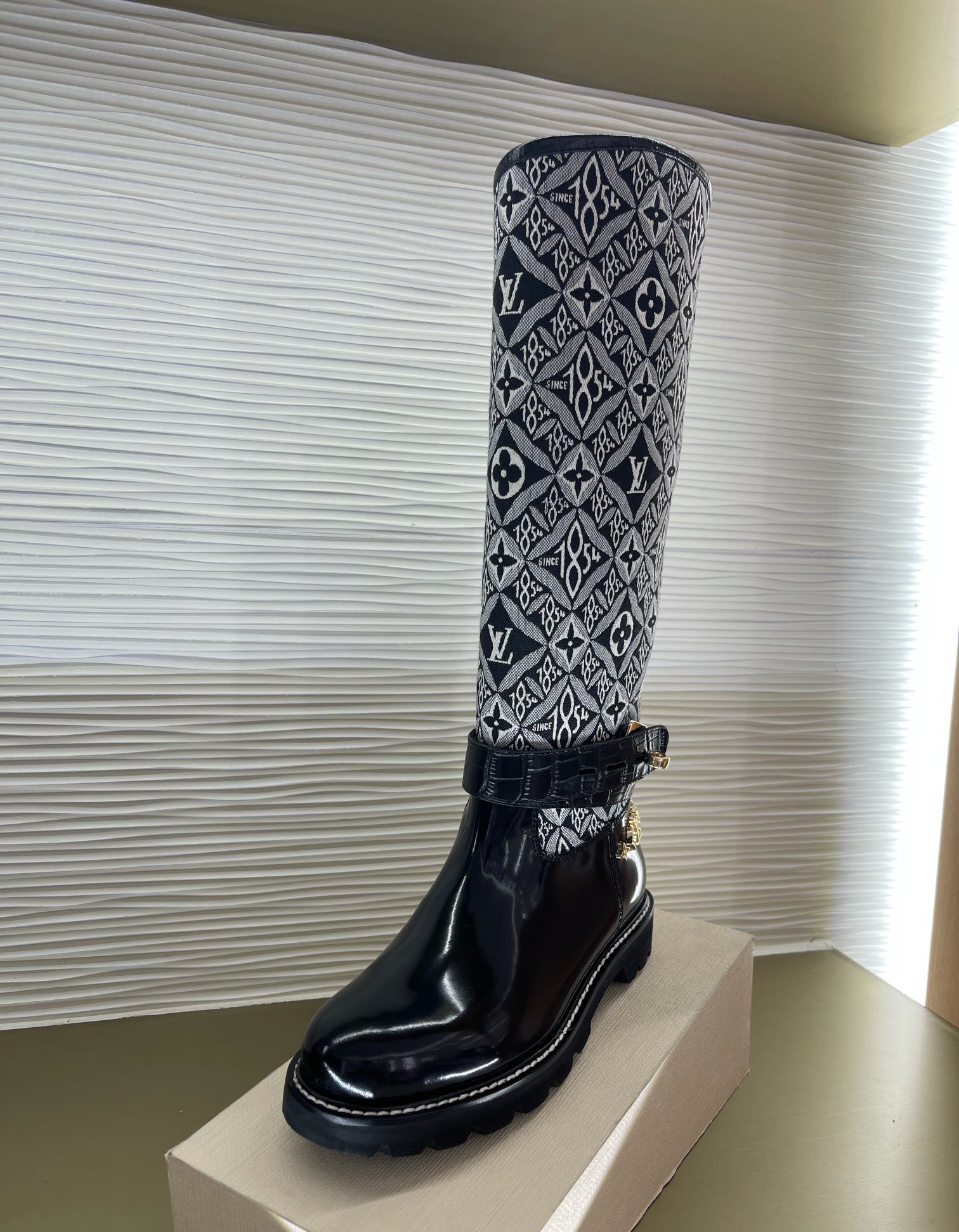 l0*is V*t0n boots（eu35-42）