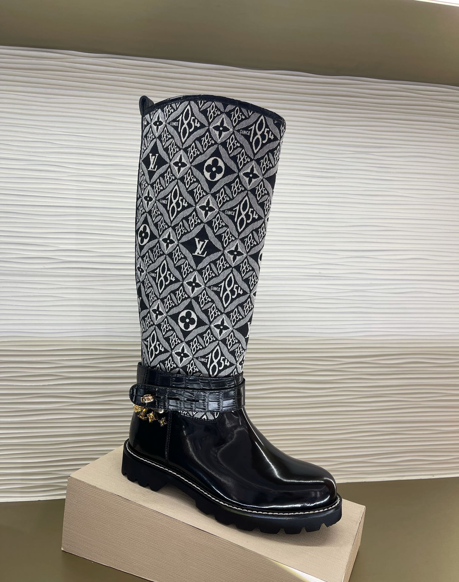 l0*is V*t0n boots（eu35-42）