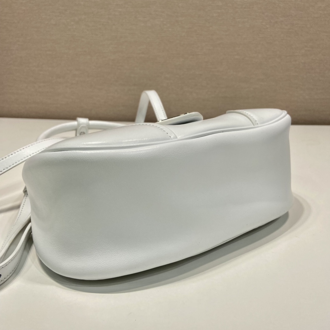 Pra*a moon handbags 1ba381-22.5*16*7.5cm