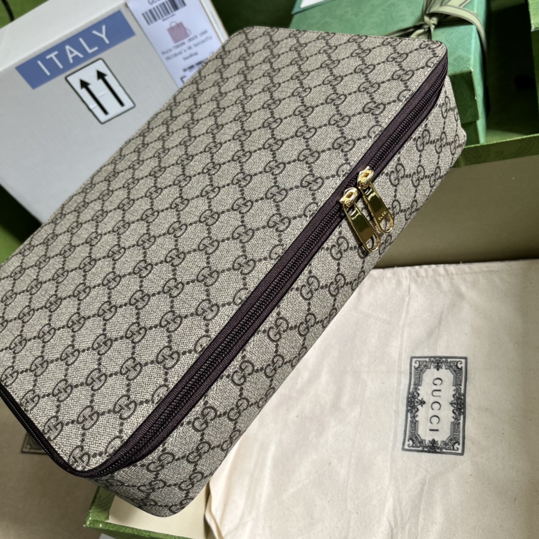 G*u*i pouch-33.5*21.5*8cm