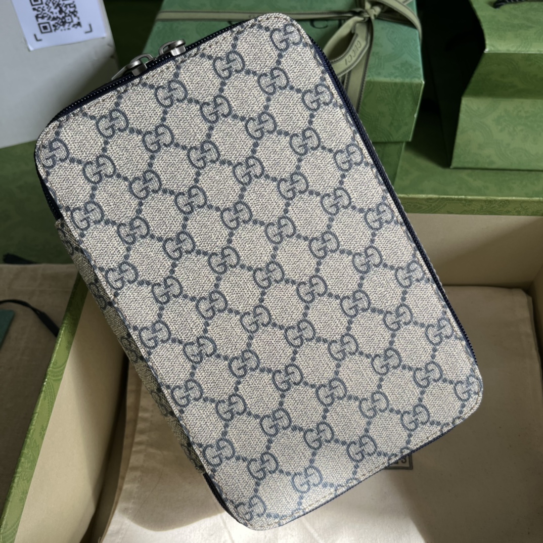 G*u*i pouch-22*8*14cm