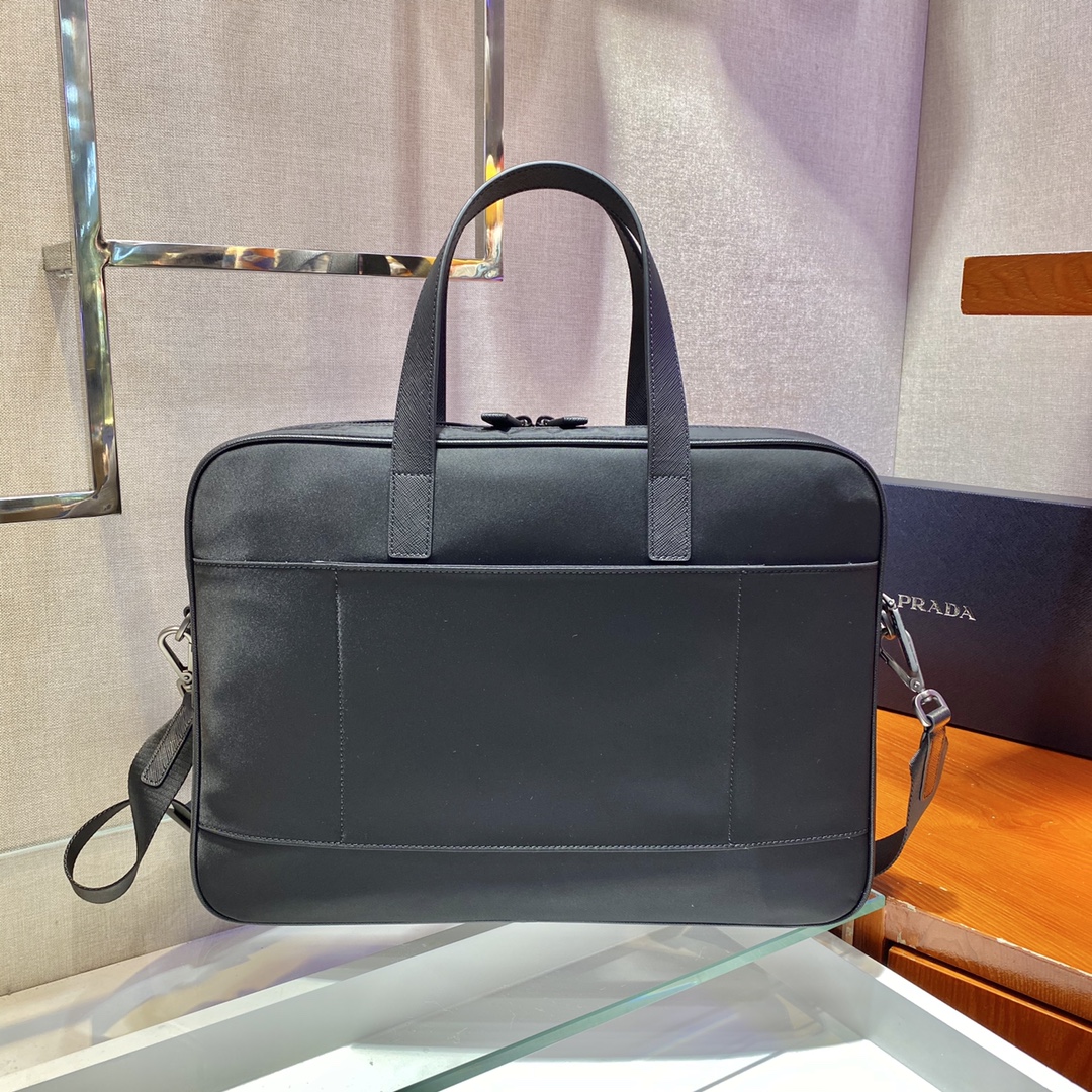 Pra*a 2ve005 briefcase -38*28*6.5cm
