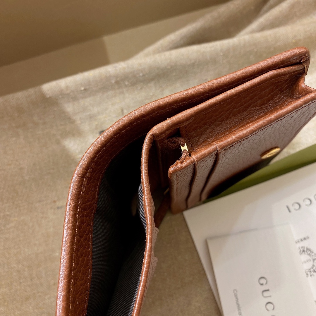 G*u*i 1955 horsebit wallet-11x 8.5 x 3cm