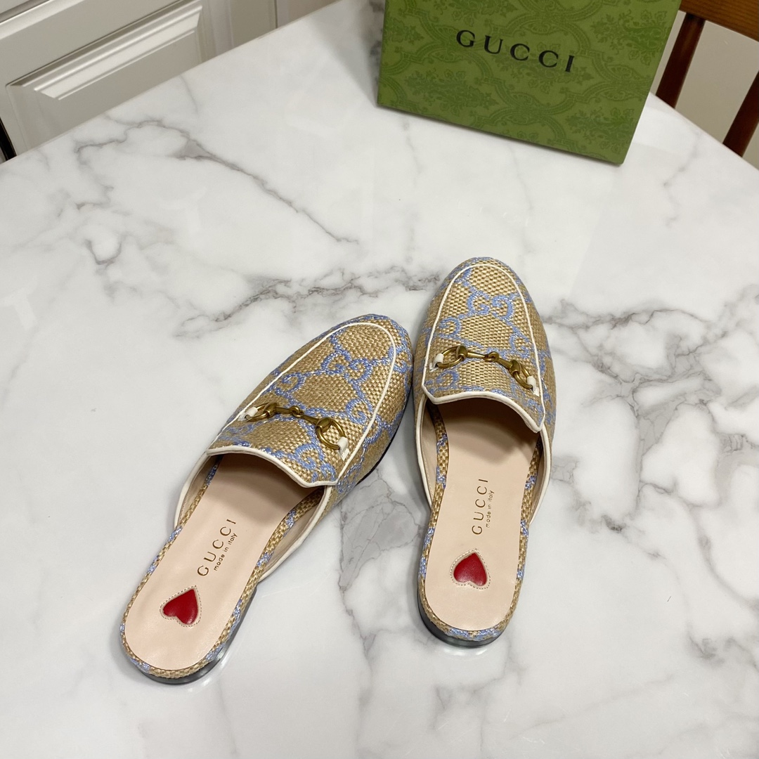 G*u*i loafers