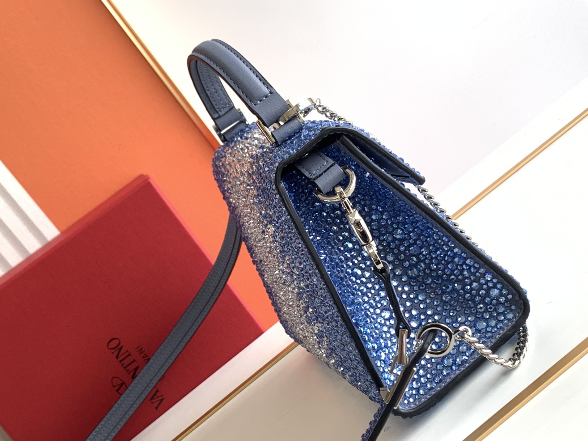 Va1e*ntin0 garavani vsling bags-19*13*9 cm
