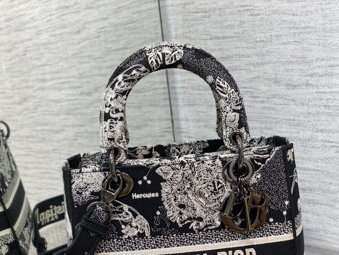 lady D*or handle bag-24cm
