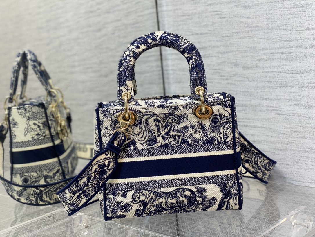 lady D*or handle bag-24cm