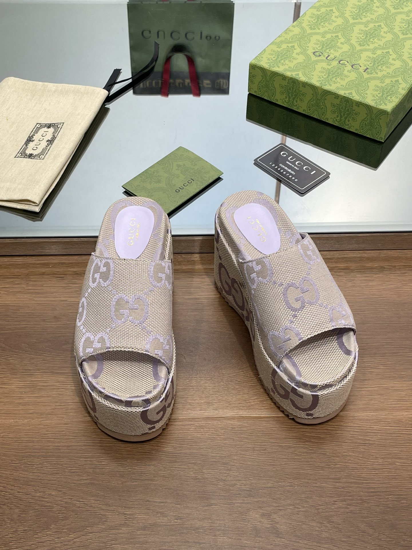 G*u*i slides(size35-43)