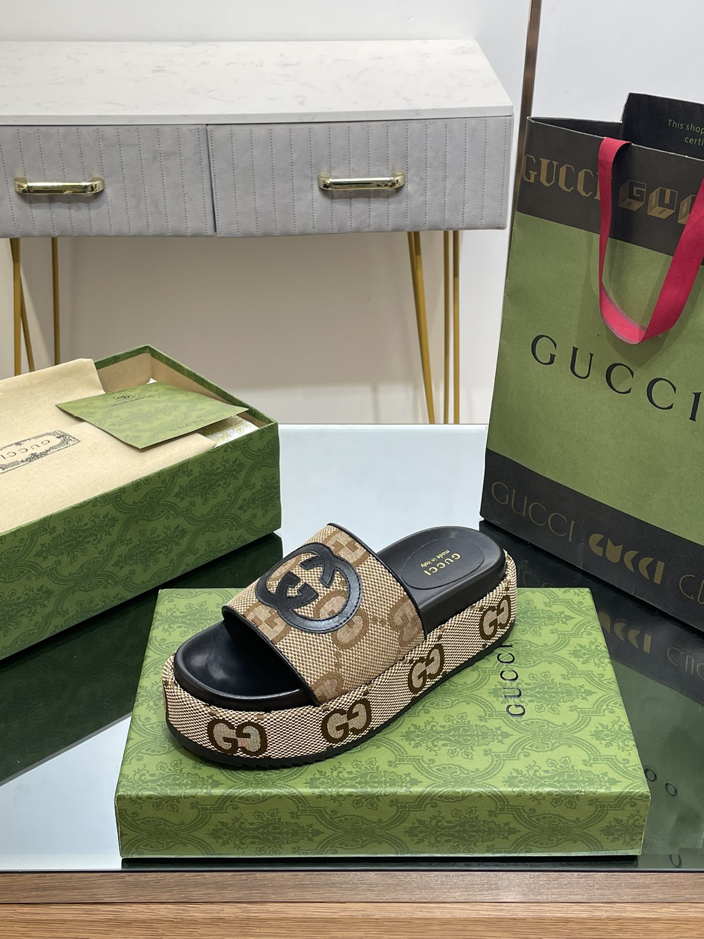G*u*i slides(size35-43)