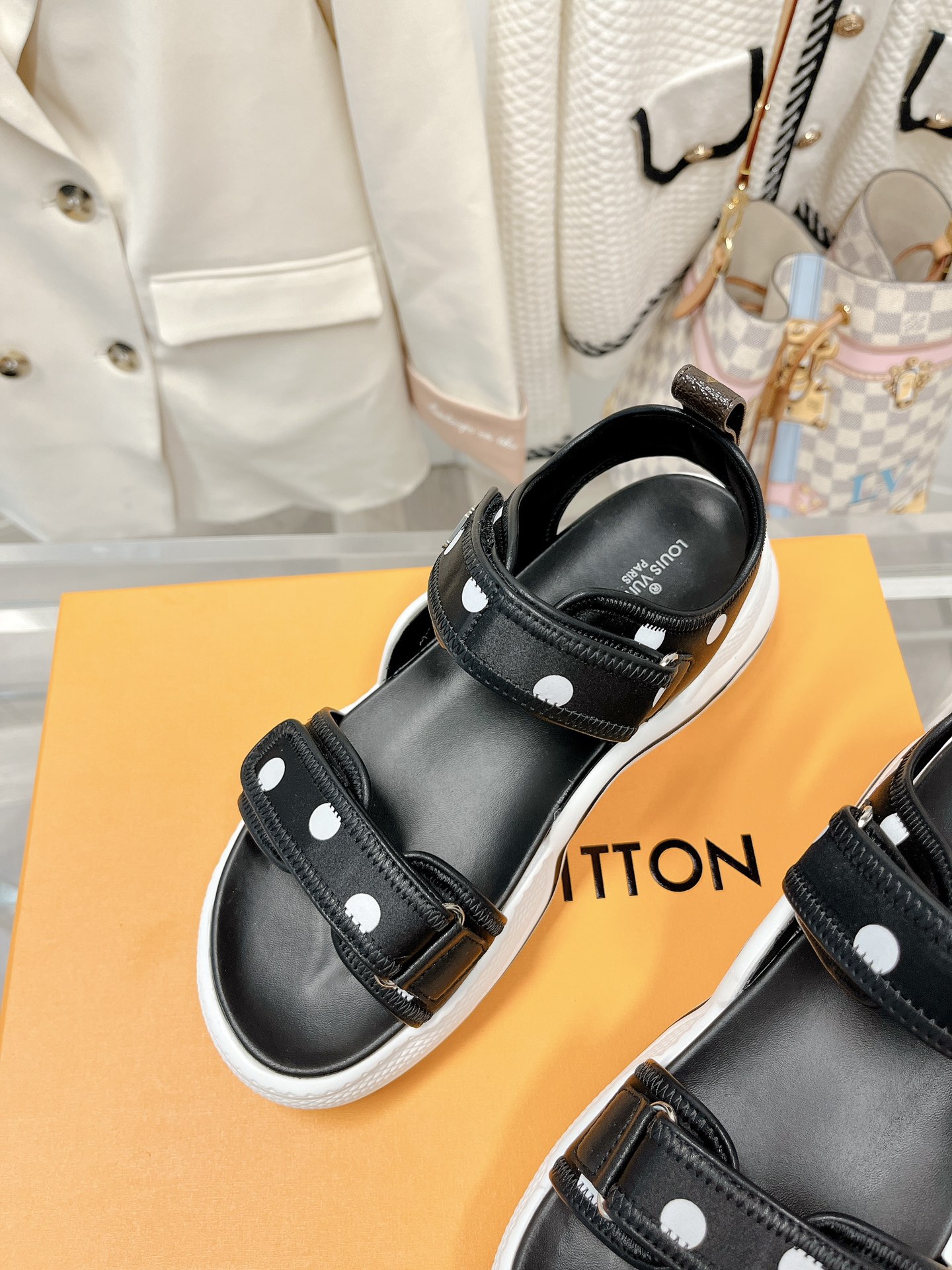 l0*is V*t0n archlight heels(eu35-41)