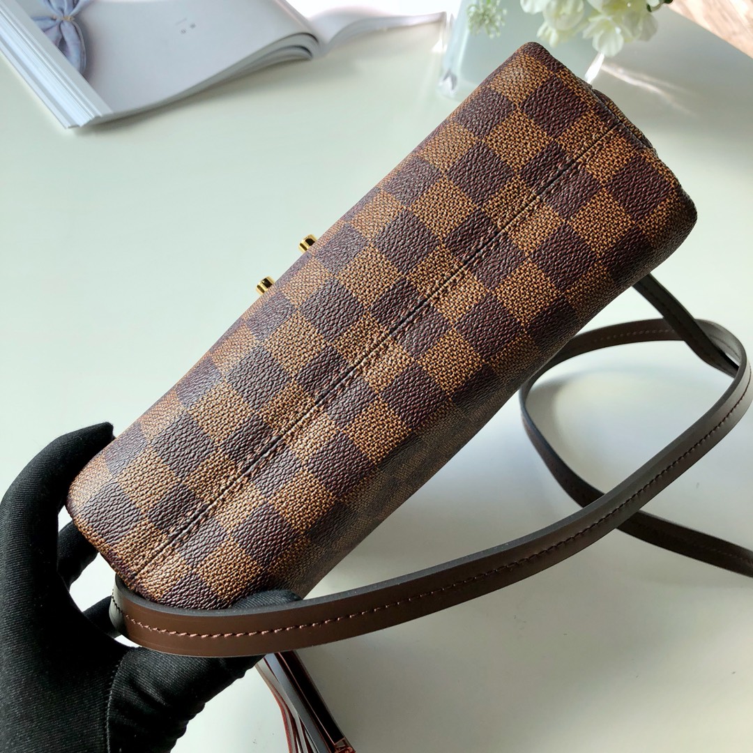 l0*is V*t0n croisette-n53000- 24.5x24.2x9cm