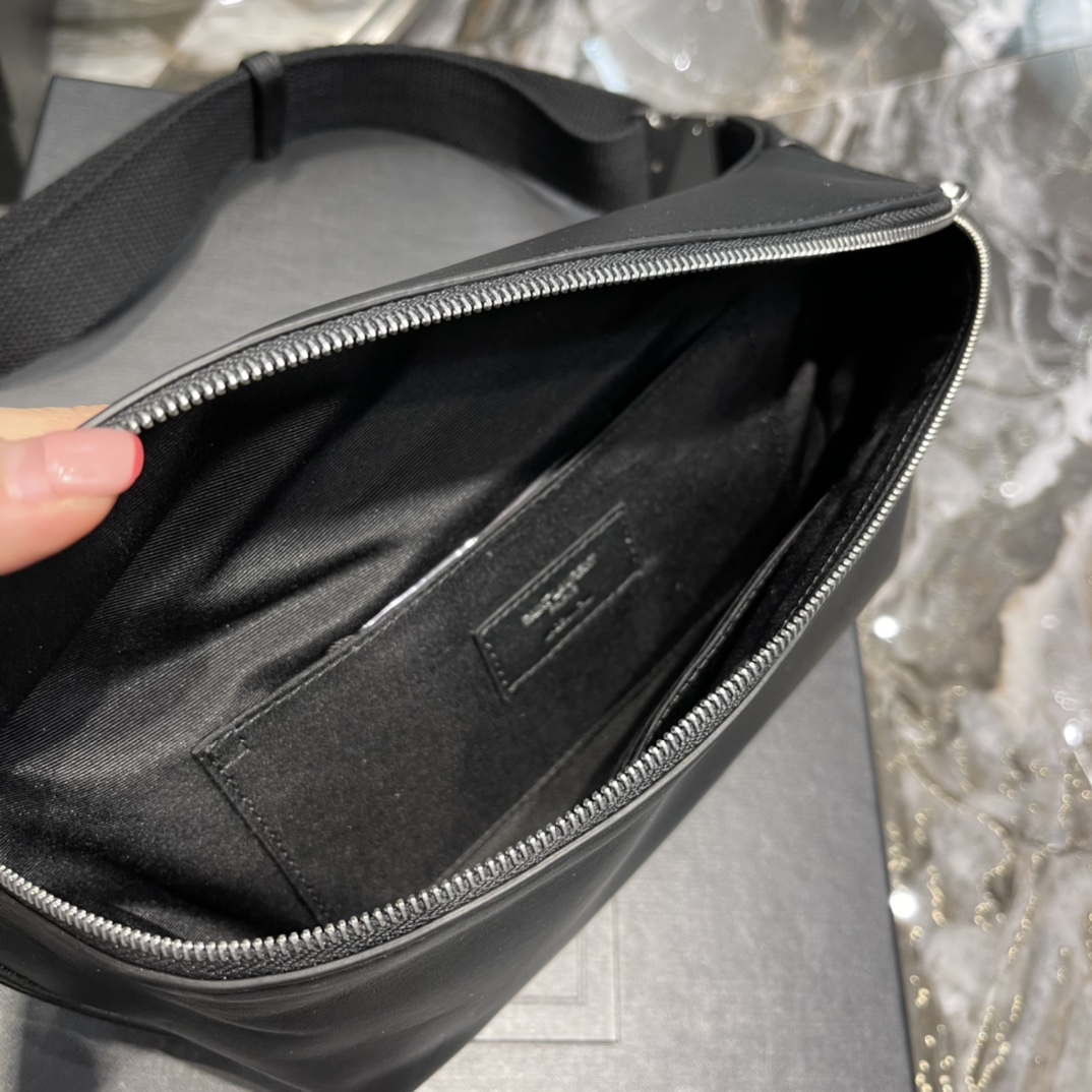 Y*L waist bag-25×14×3.5cm